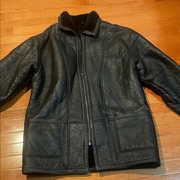 Men’s Calafate 100% Shearling Black Leather Field Jacket - Picture 2 of 8